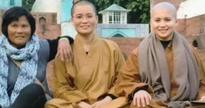 出家的谭家三姐妹,谭家三姐妹剃度出家为尼