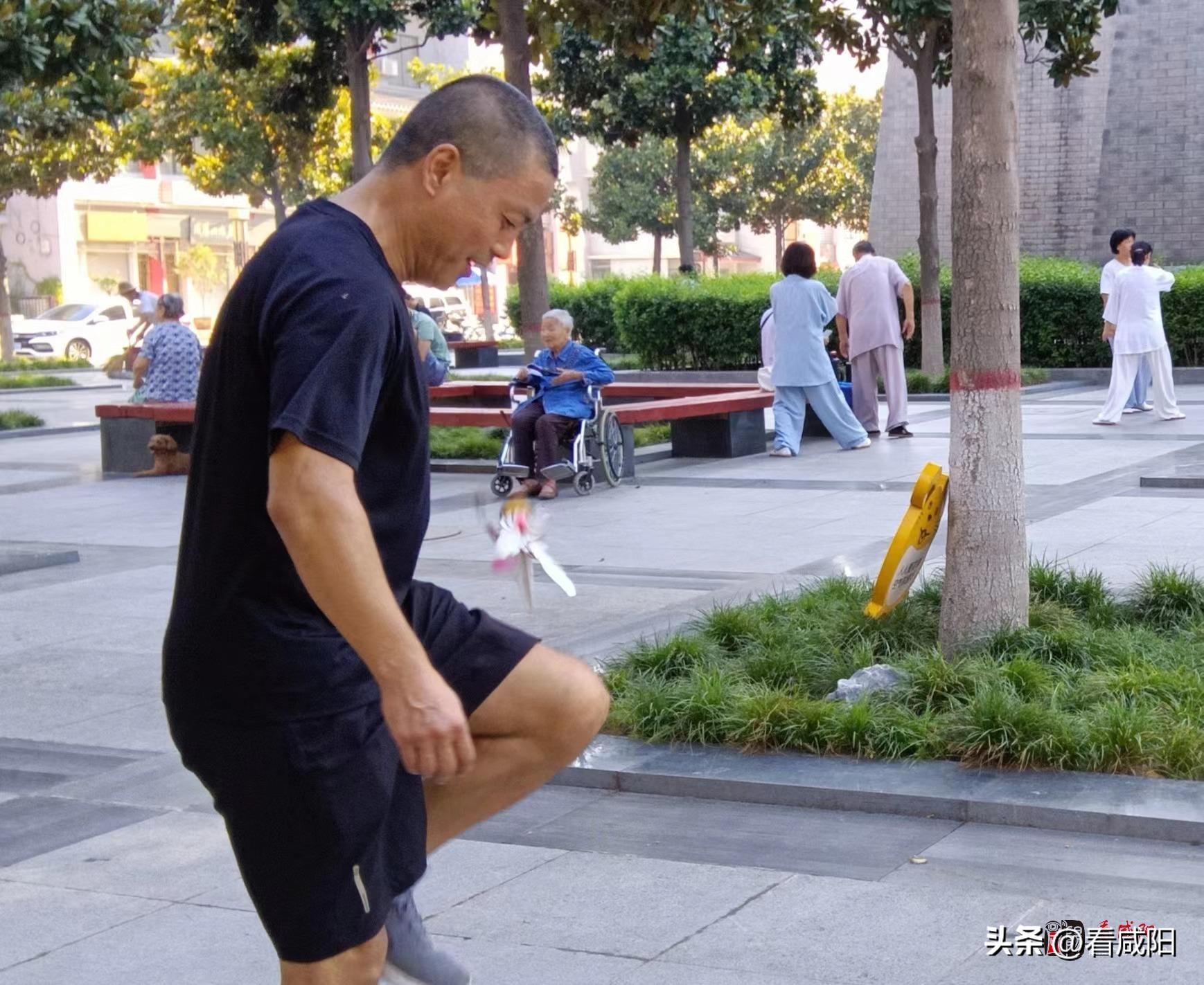 曹海斌：毽球让人健康又快乐