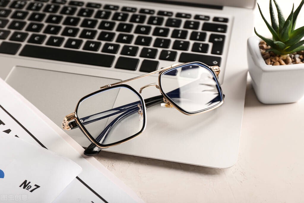 眼镜行业的配镜潜规则,眼镜行业暴利么