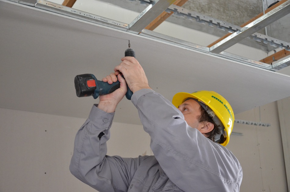 石膏板和硅酸钙板有什么区别？做吊顶该选哪个