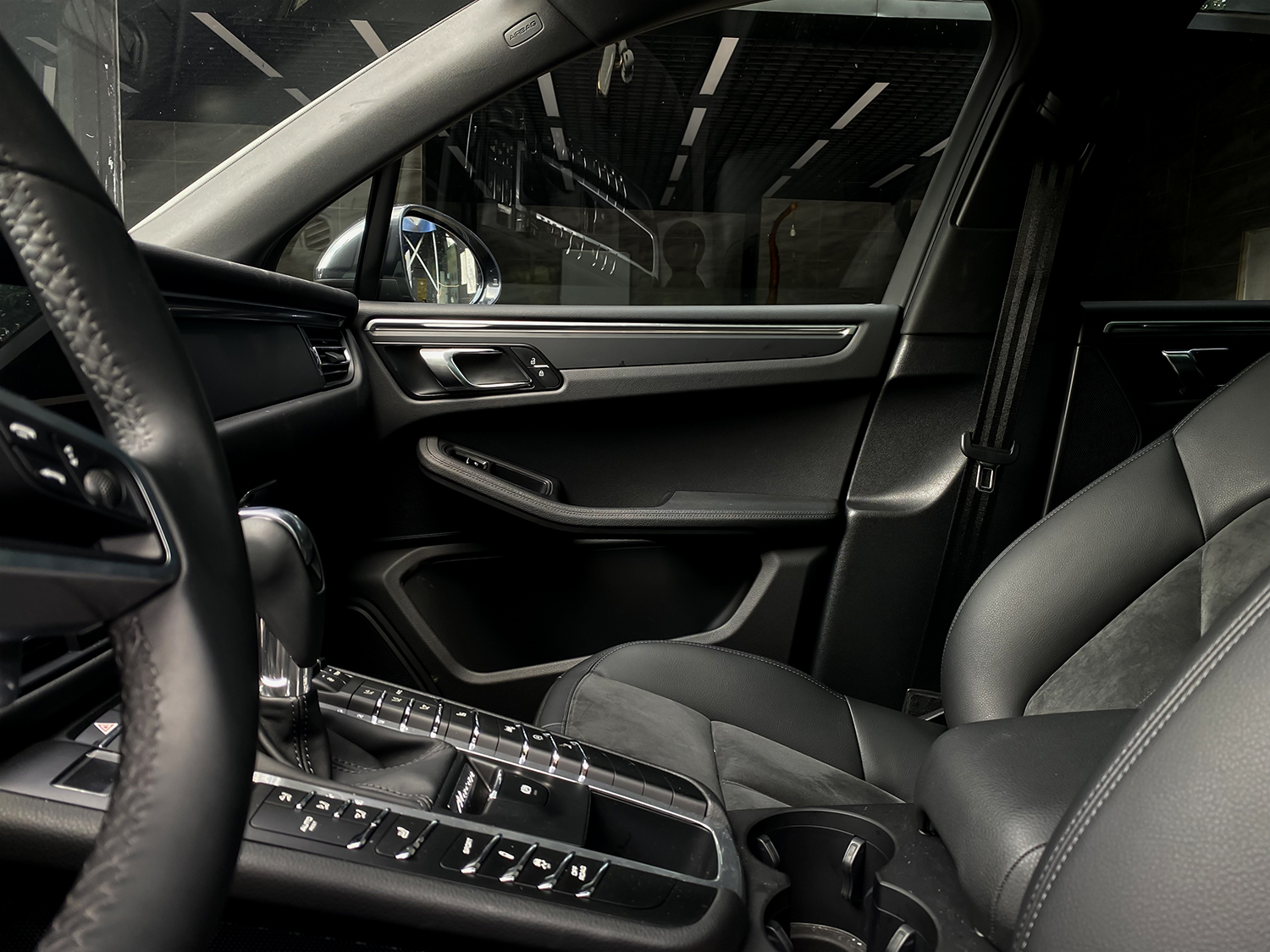 保时捷macan成都最低售价,上海保时捷macan租一天多少钱