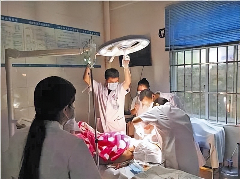 陕西产妇坠楼事件丈夫视频,陕西榆林产妇坠楼事件还原