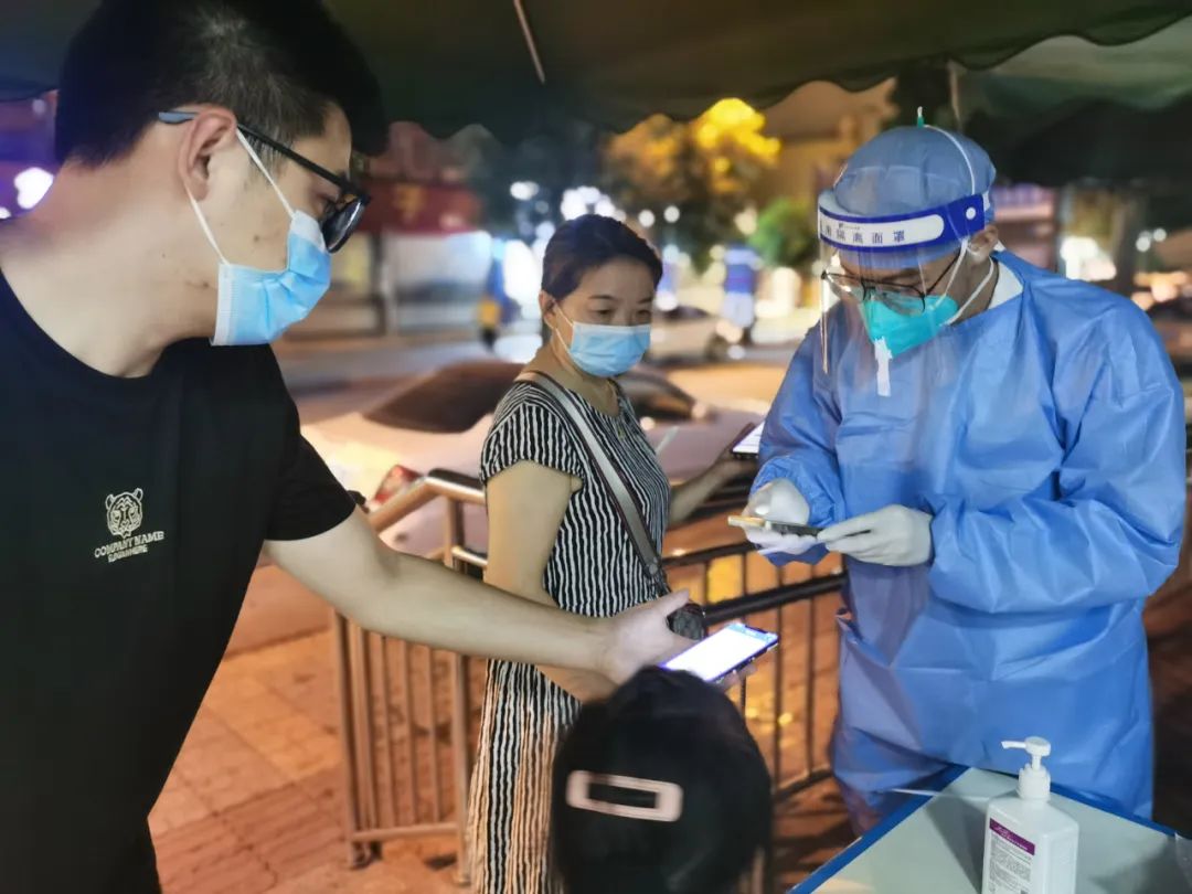 做好疫情防控都江堰在行动,压紧防控责任筑牢安全防线