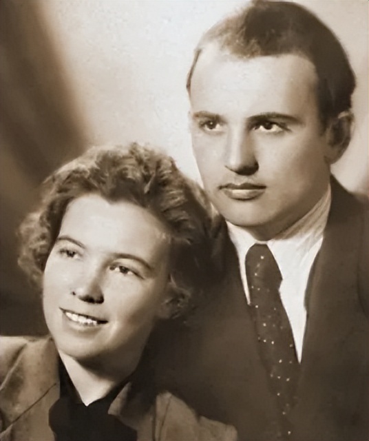 戈尔巴乔夫去世给人什么感悟,戈尔巴乔夫最后去哪了