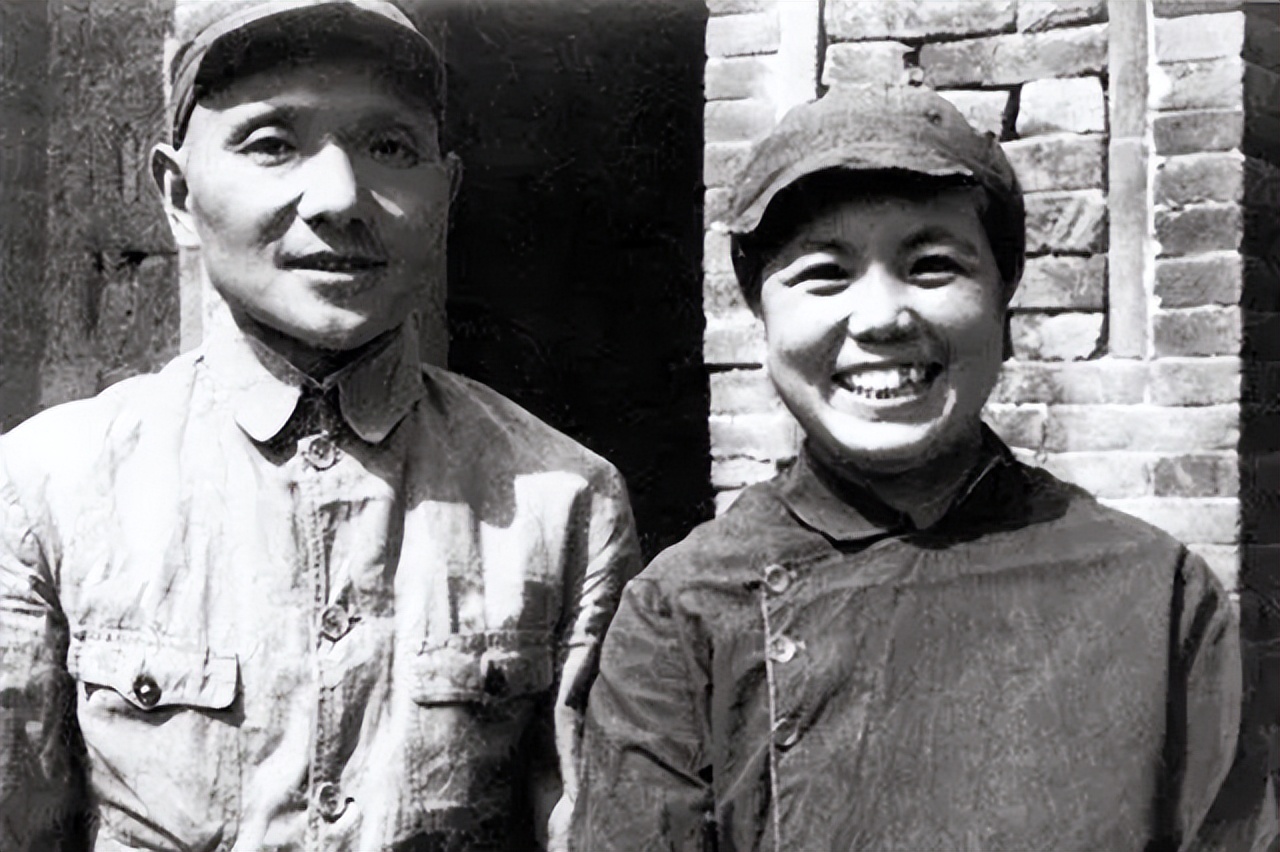 69年*小平邓**调到江西工作，临行前向*东兴汪**提要求：我要带走一个人