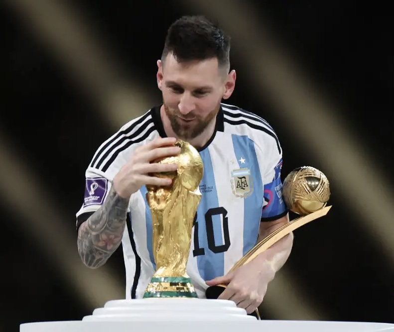 大力神杯通史，之前奖杯长啥样？16年后用完了能换这个新设计么？