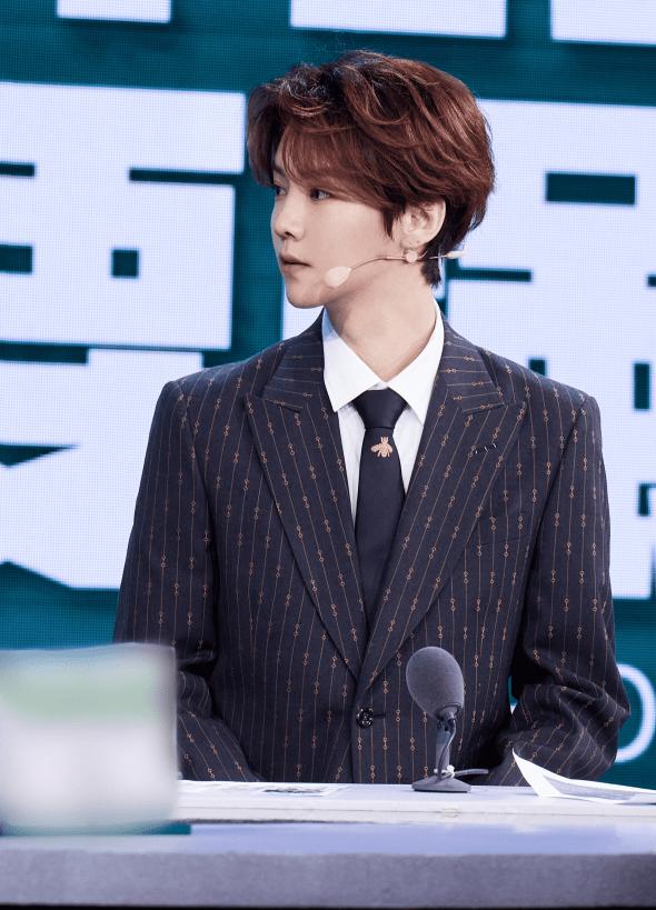 鹿晗带关晓彤看足球比赛,王思聪谈关晓彤跟鹿晗