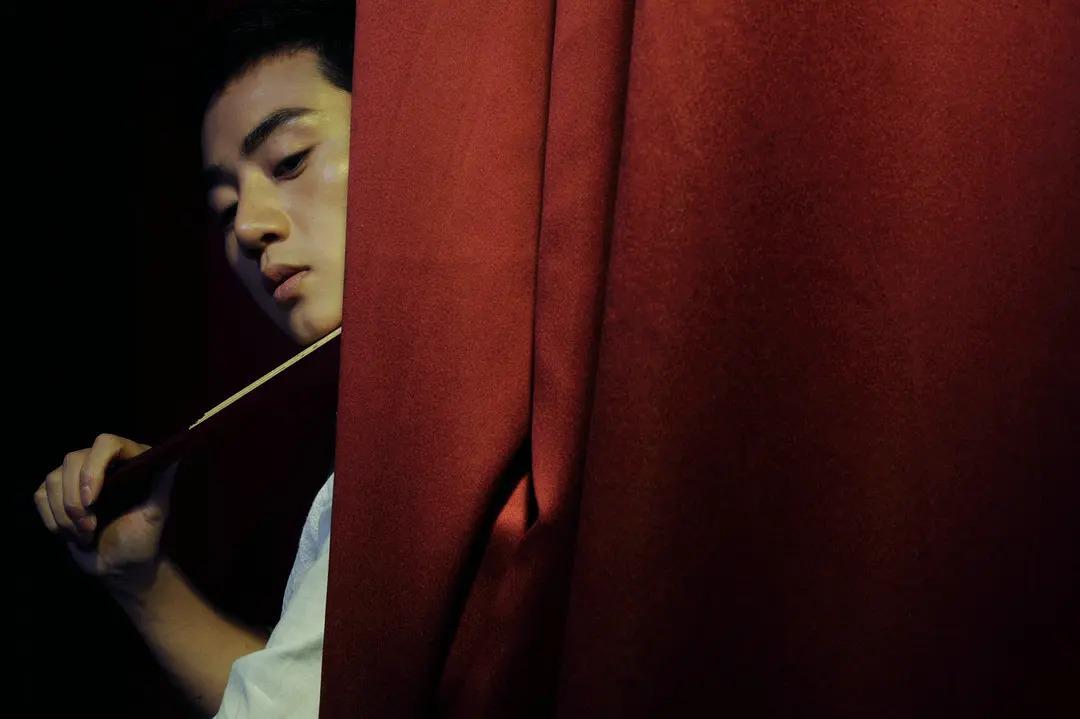 余少群当年有多火,余少群的巅峰时期