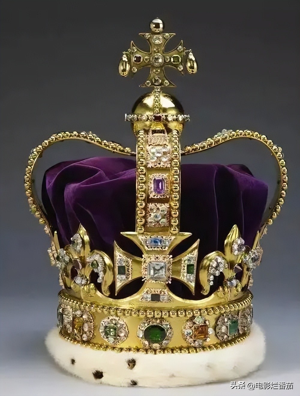 英国女王究竟有多少珠宝,英国女王有多少件珠宝