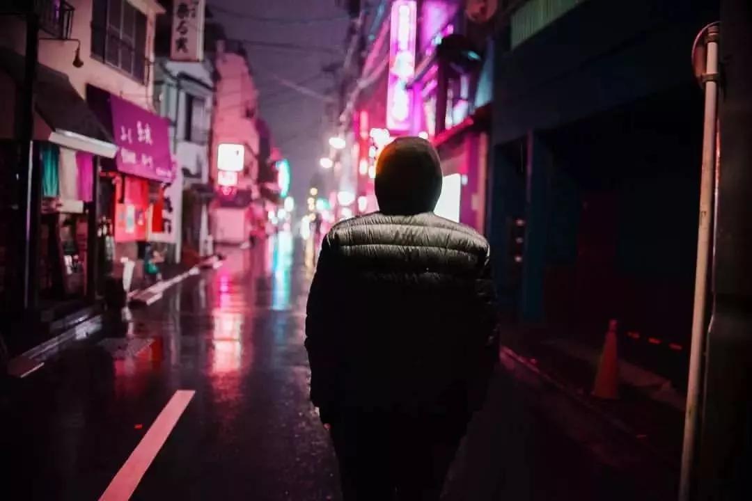 是谁去了日本后发展起来,是谁走在历史的前沿