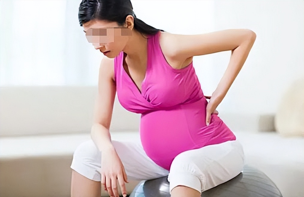 孕晚期手脚酸麻无力怎么回事,孕晚期手脚麻痛是什么原因