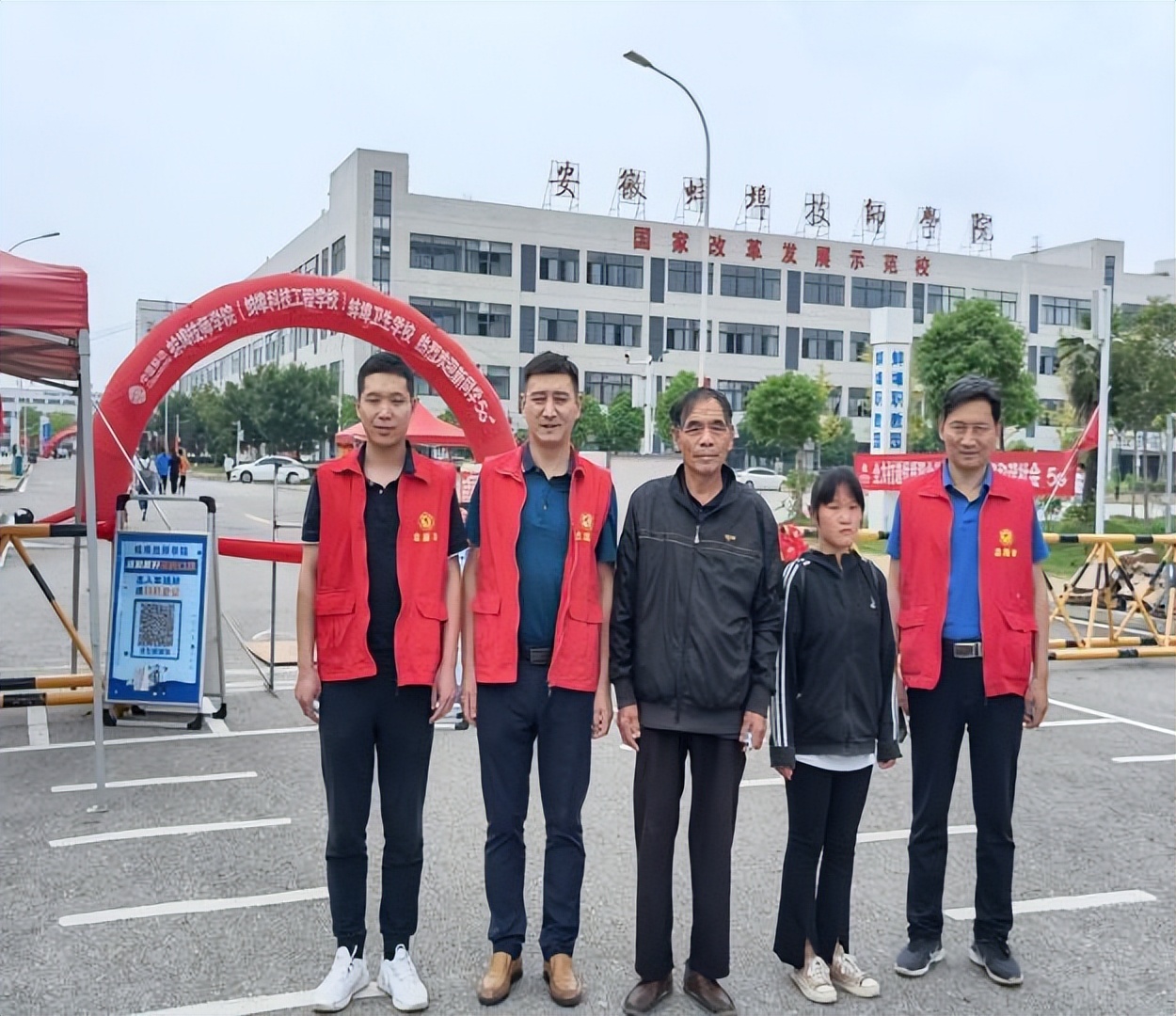 办实事暖民心固成果显担当