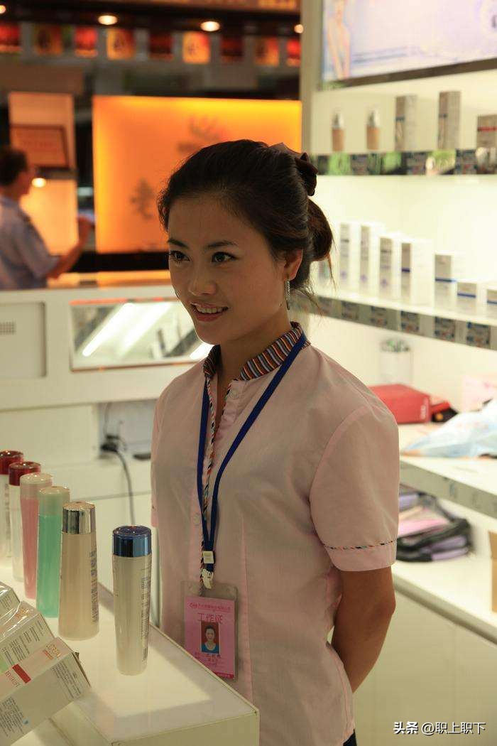 深圳22岁打工妹辞职考程序员后薪水比工厂还低，揭秘五种职业内幕