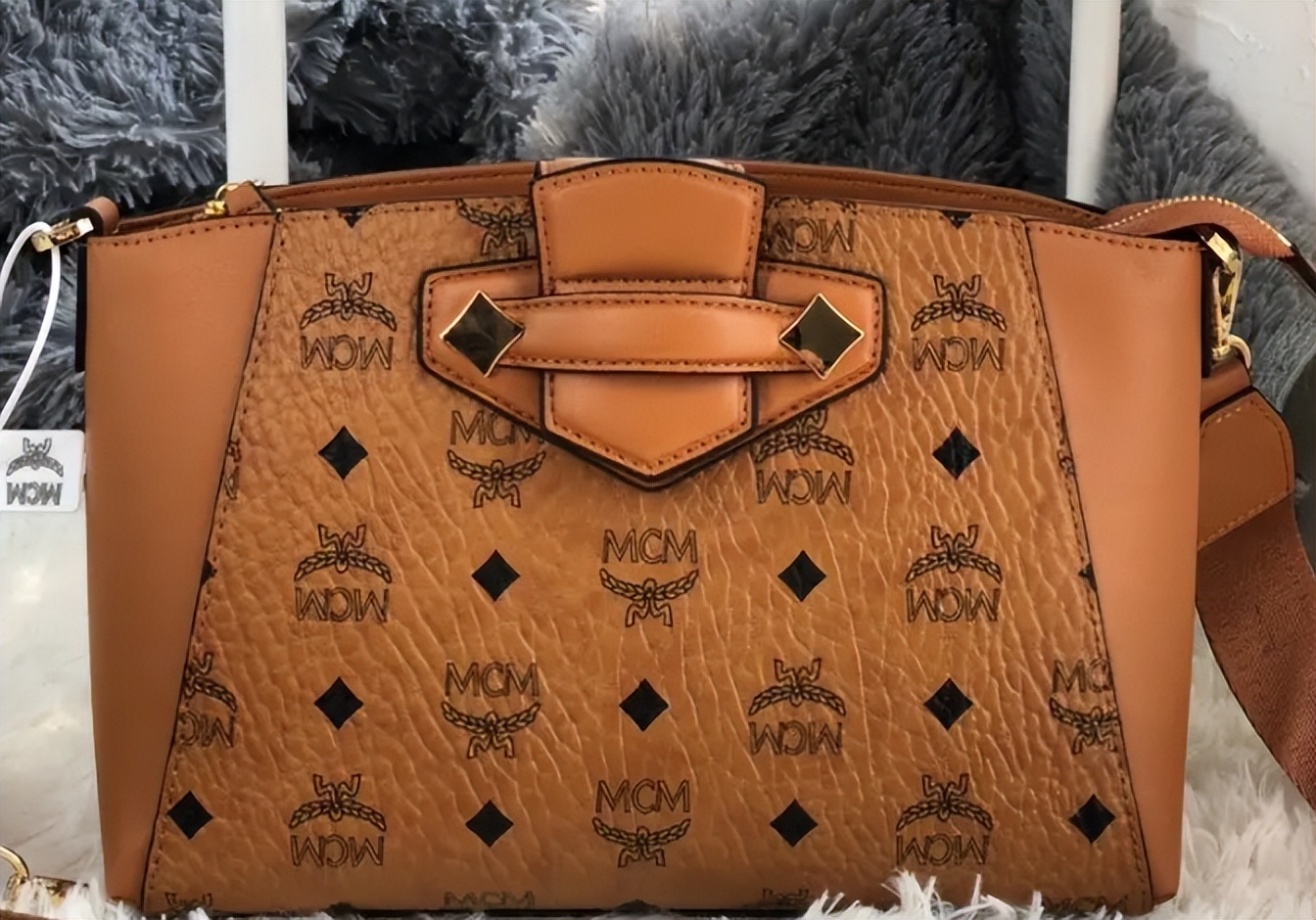 十大小众轻奢品牌包包,什么叫小众轻奢品牌