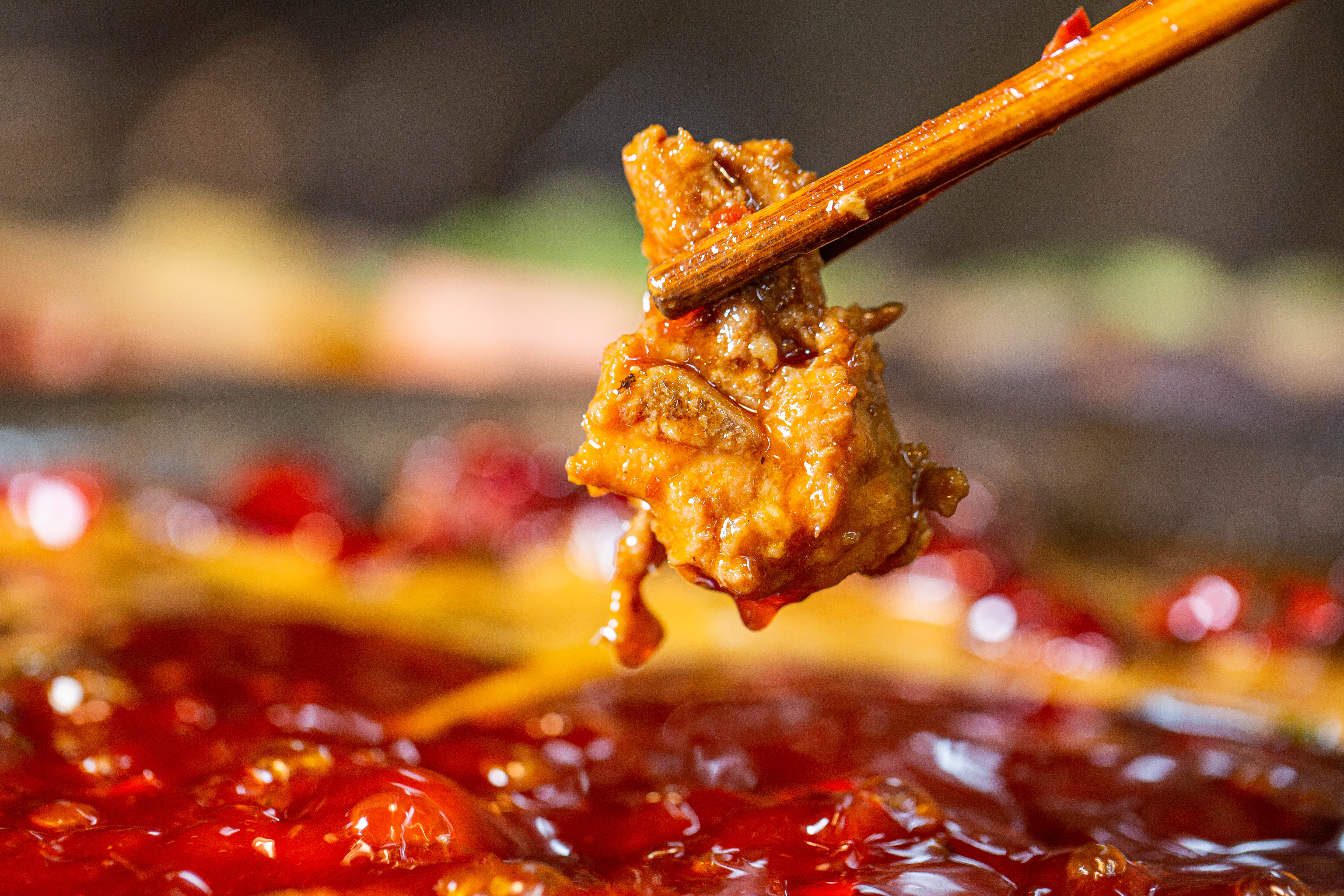 开火锅店赚钱吗利润和成本分析,开铜锅火锅店的利润怎么样