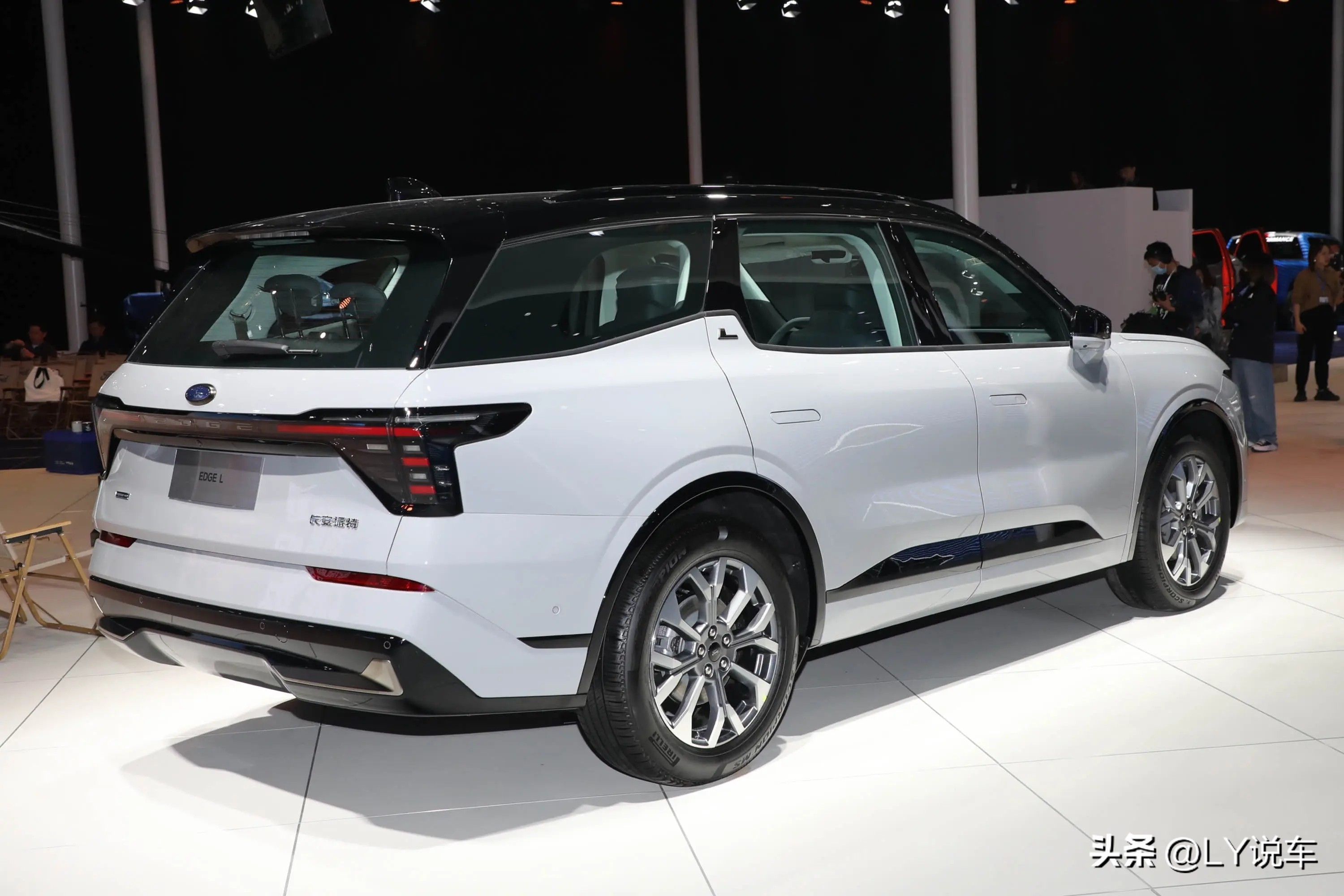 2.0t加92油动力强劲的7座suv,动力最强的7座suv