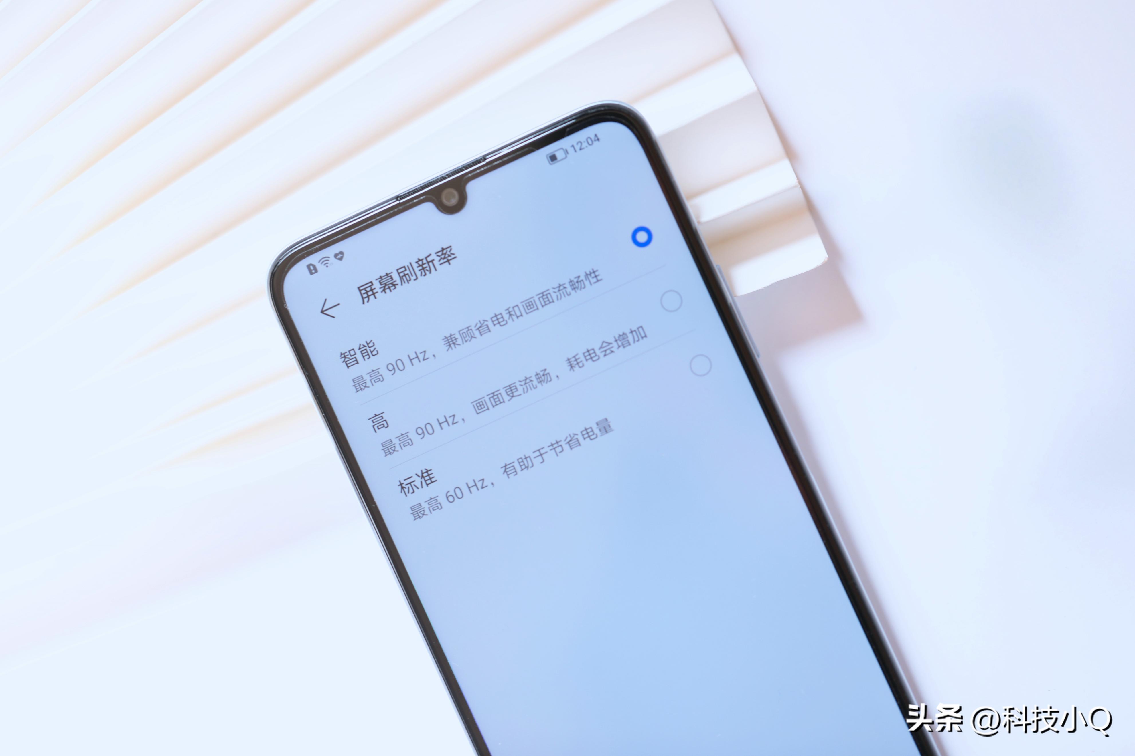 荣耀畅玩40plus的原神测评,荣耀畅玩40plus有无线充电吗