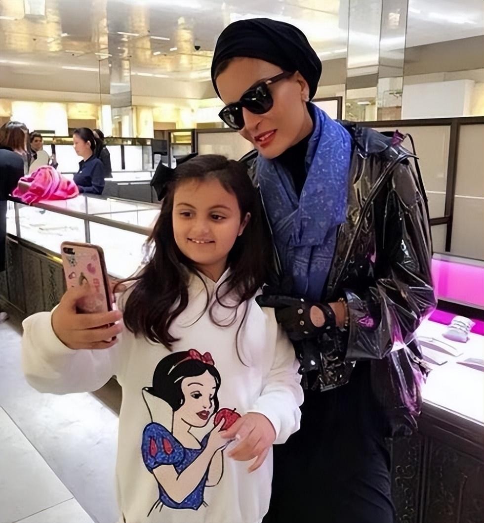 卡塔尔300亿美元,卡塔尔三公主