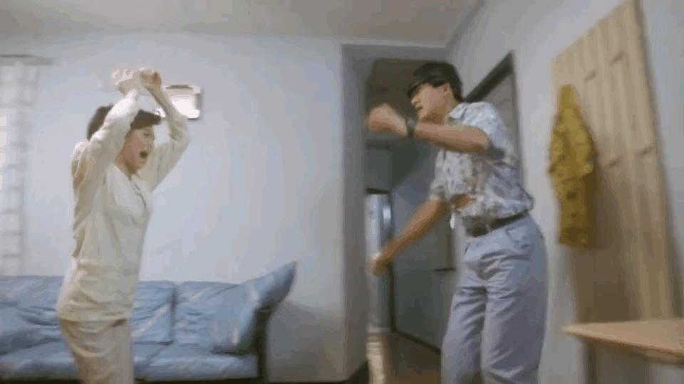 多少年了，是该戳爆这颗内娱毒瘤