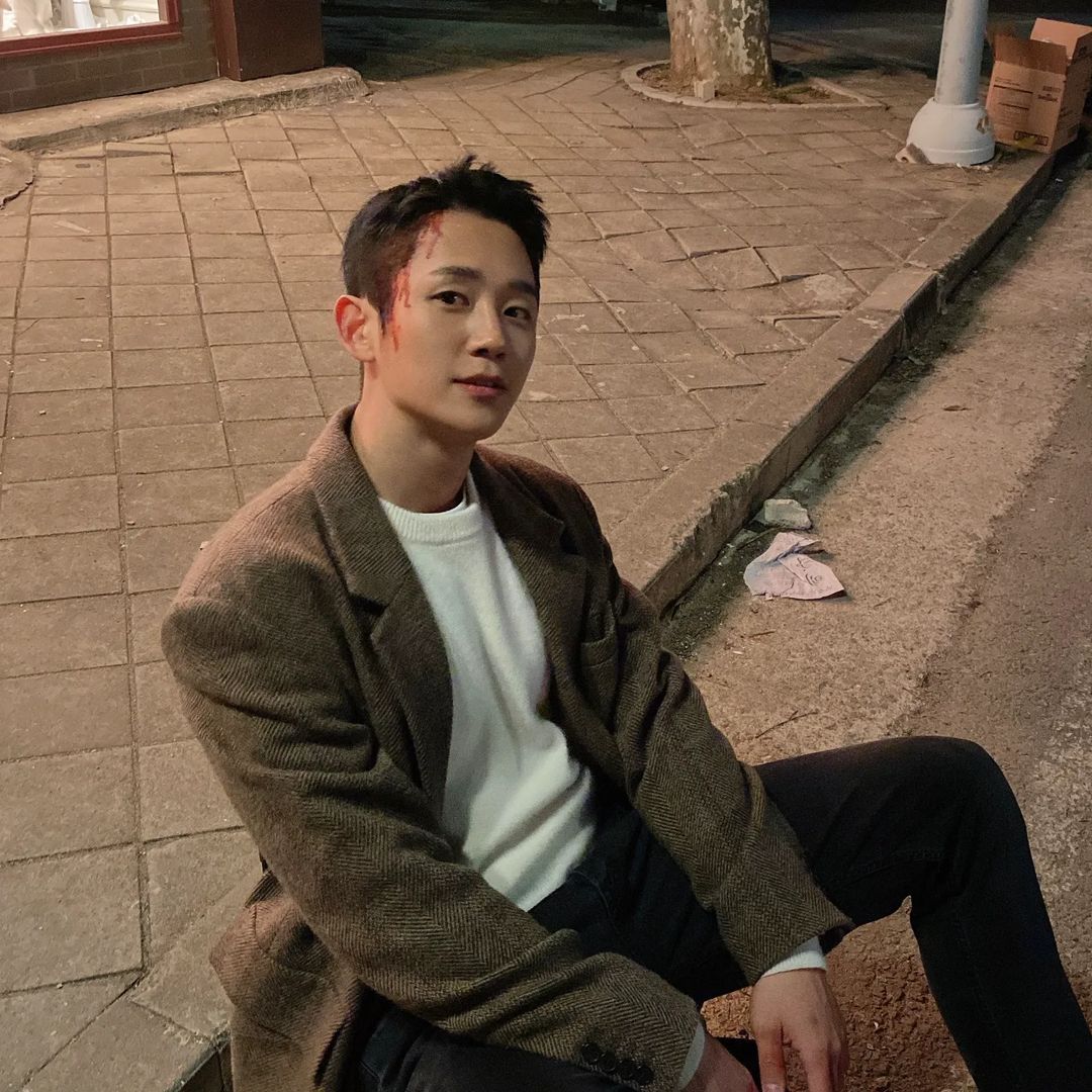 丁海寅半之半穿搭,丁海寅西装搭毛衣