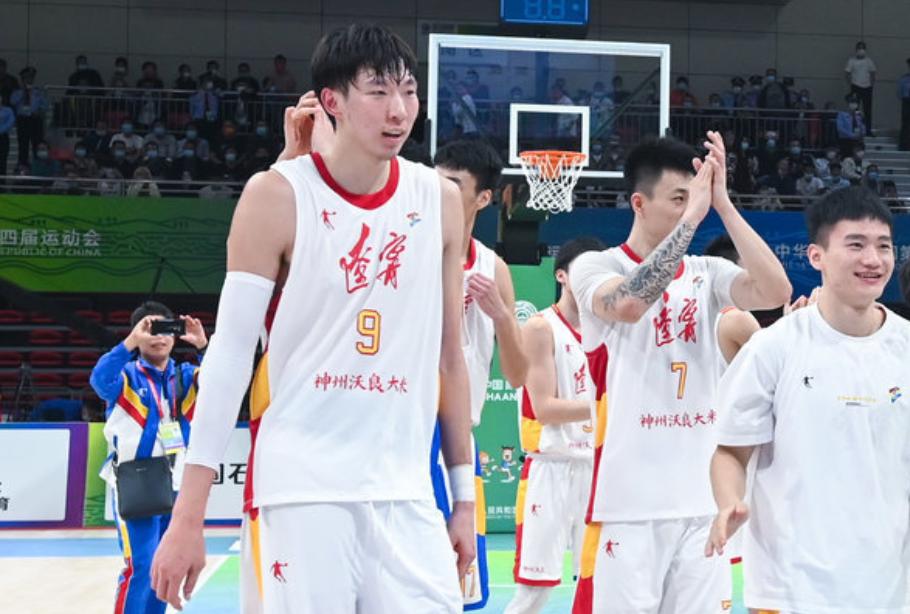 周琦或加盟辽宁男篮韩德君,辽宁队周琦签约