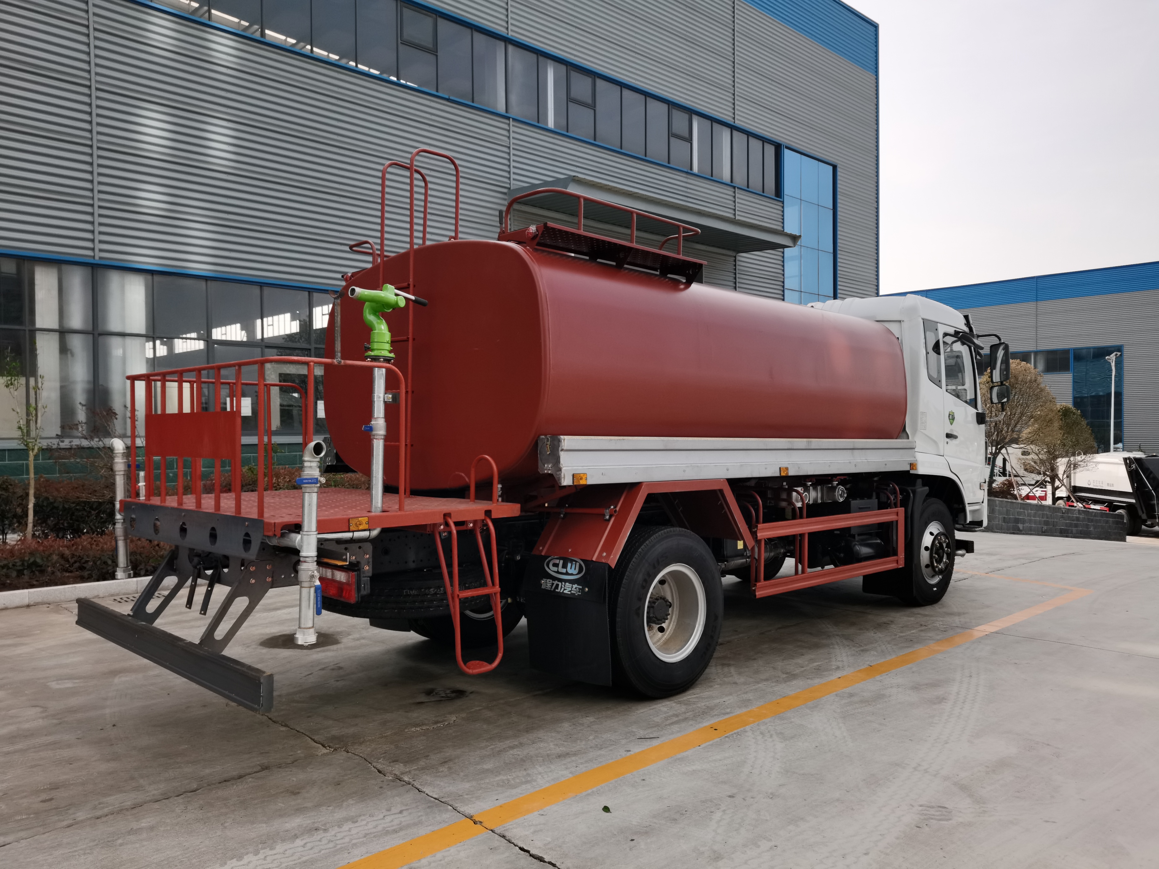 东风天锦环卫垃圾车,市政环卫车东风天锦