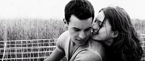 占星怎么看懂一个合盘,占星探秘金星与太阳星座的组合