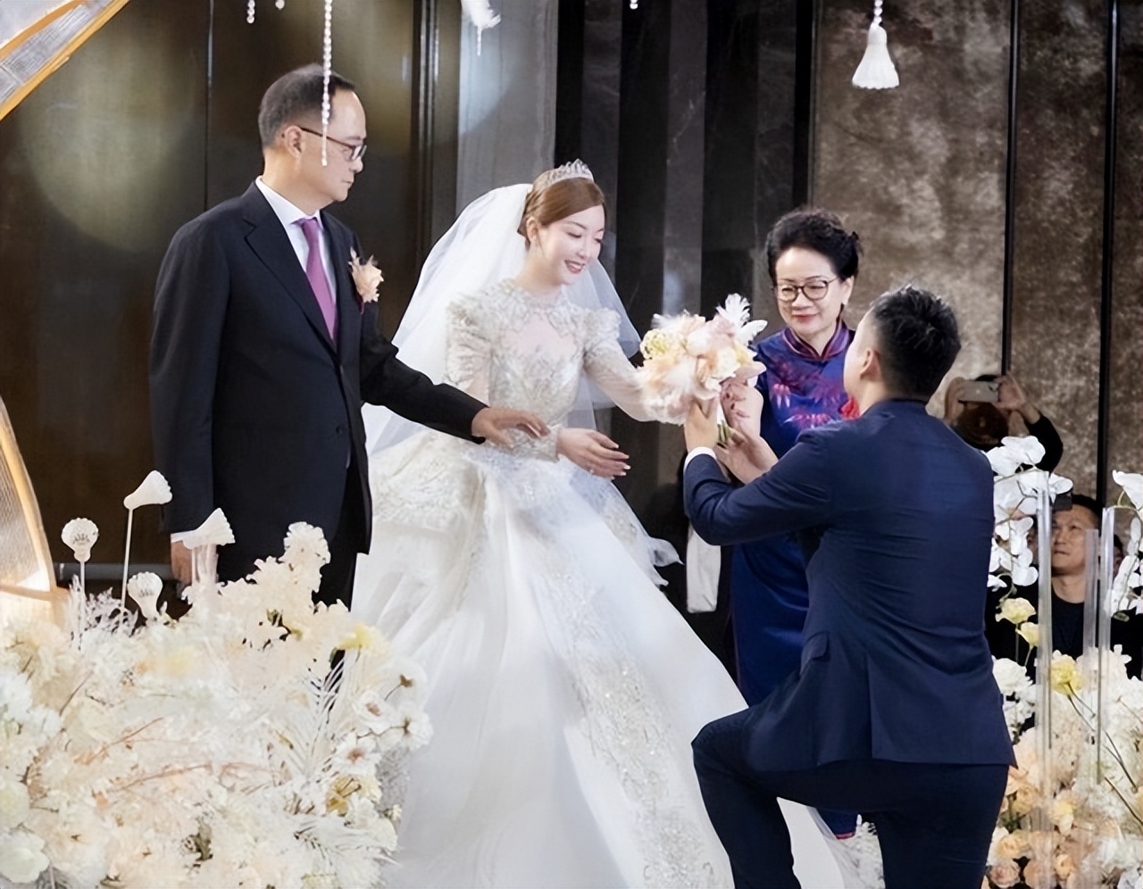 李永波下课后照片,22岁李永波近况