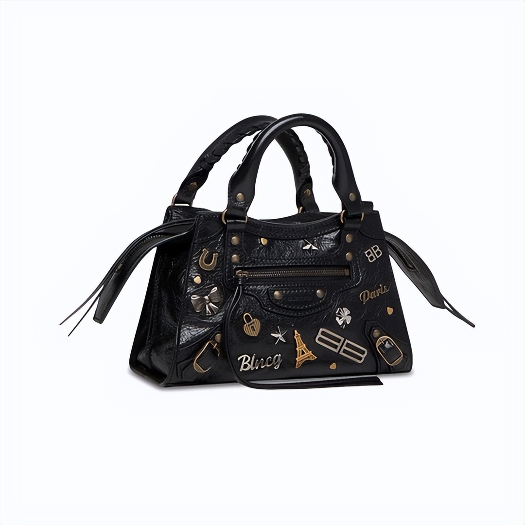 balenciaga粉色蝴蝶结包,balenciaga包包什么档次