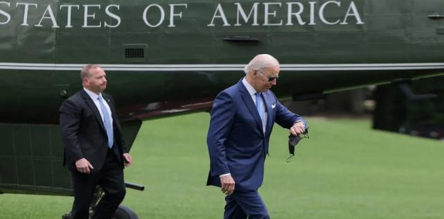 日网炸怒！他想再次轰炸广岛吗？拜登“核足球”手提箱抵达广岛