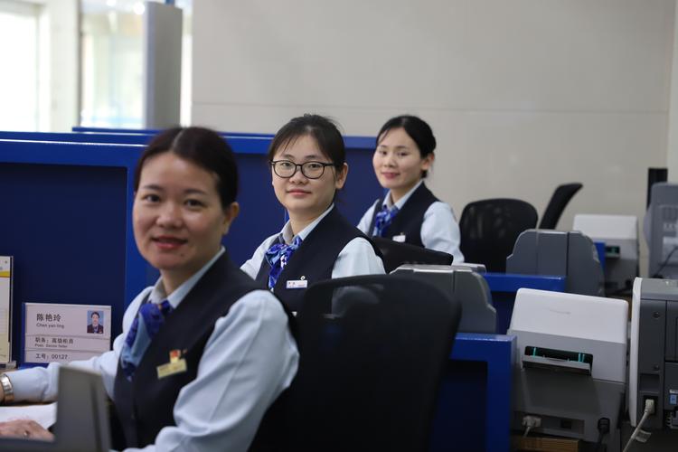 余利宝利息越来越低怎么回事,为什么银行贷款利息越来越低