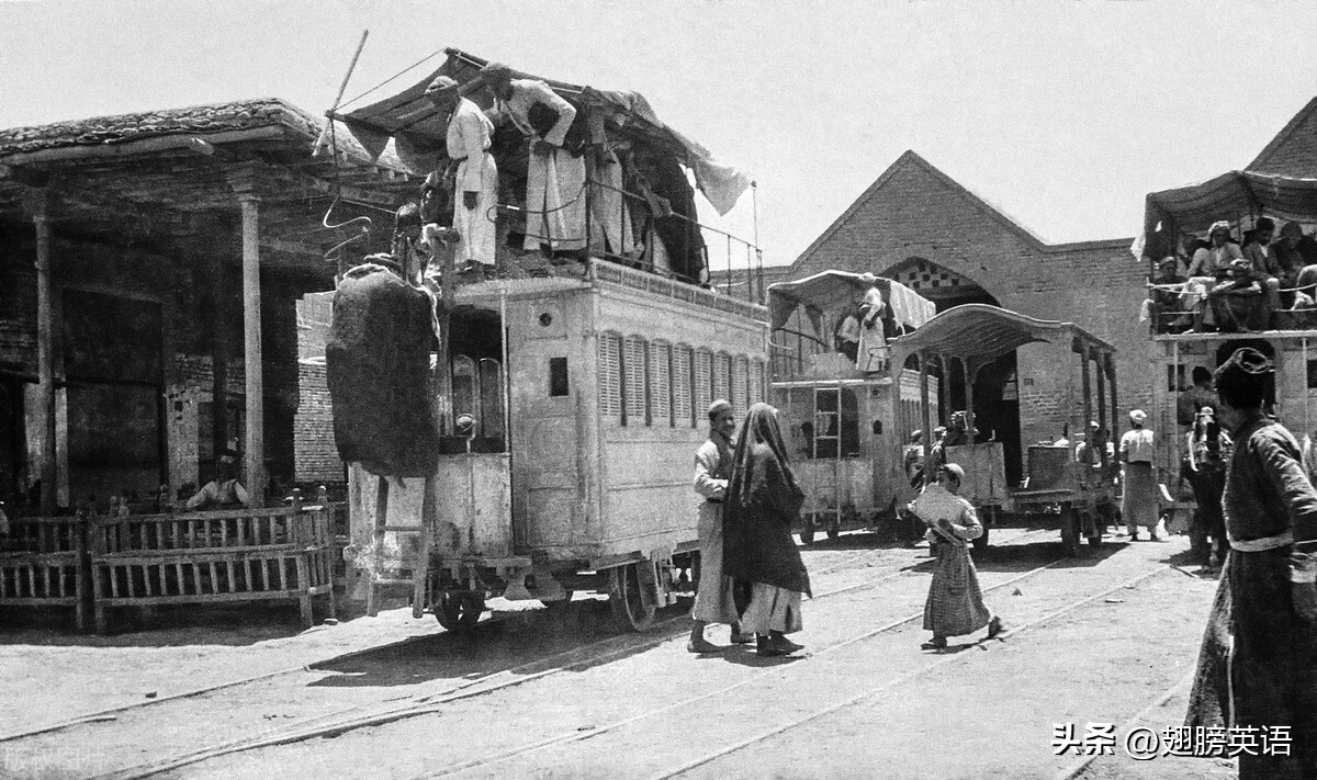 begin的介词搭配用法,begin跟什么介词连用