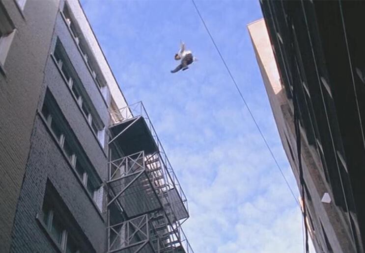 成龙惊天一跳震惊国外视频,成龙惊天一跳吓坏好莱坞