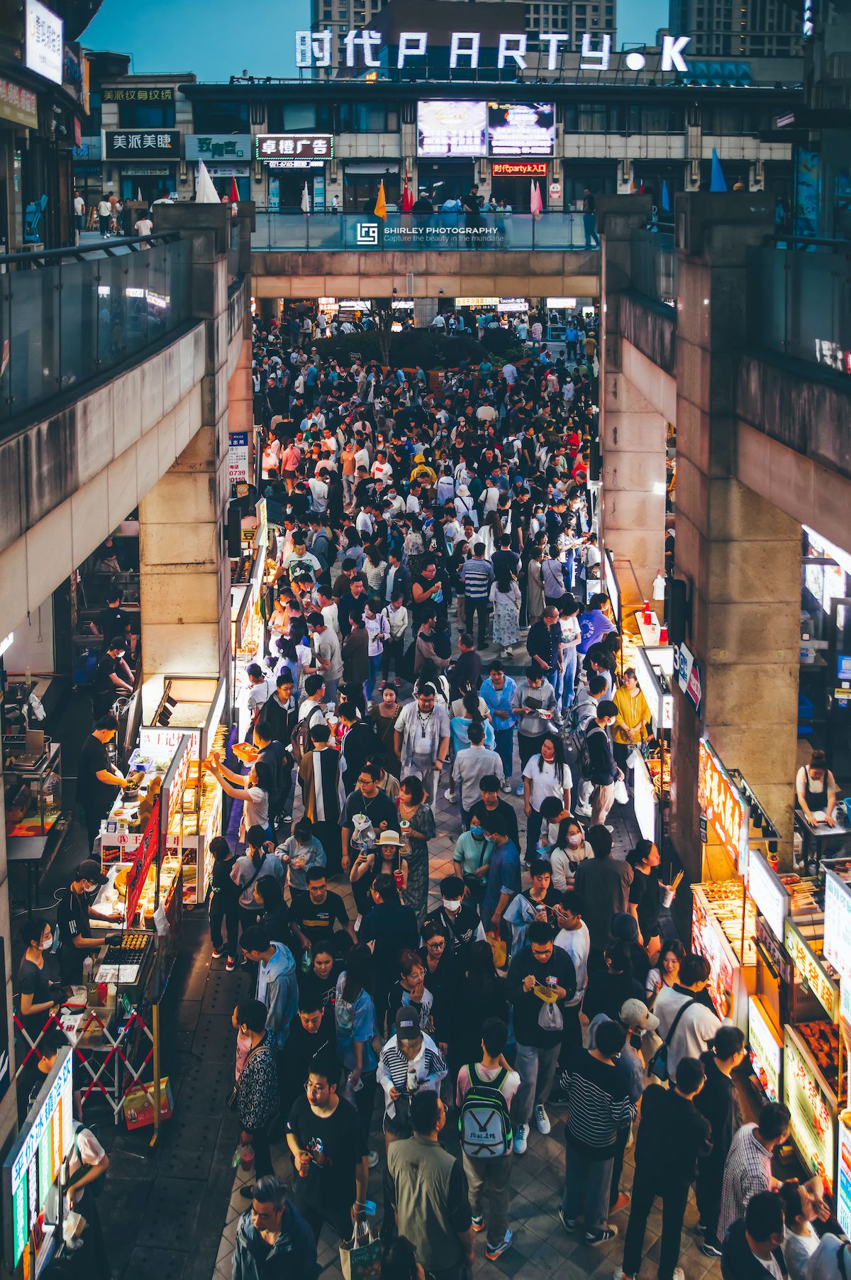 上海最大的夜市摆摊排行榜,上海晚上夜市摆摊一条街