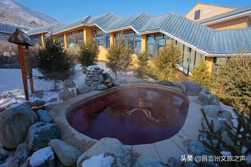 成都周末泡温泉看雪山,周日温泉一日游