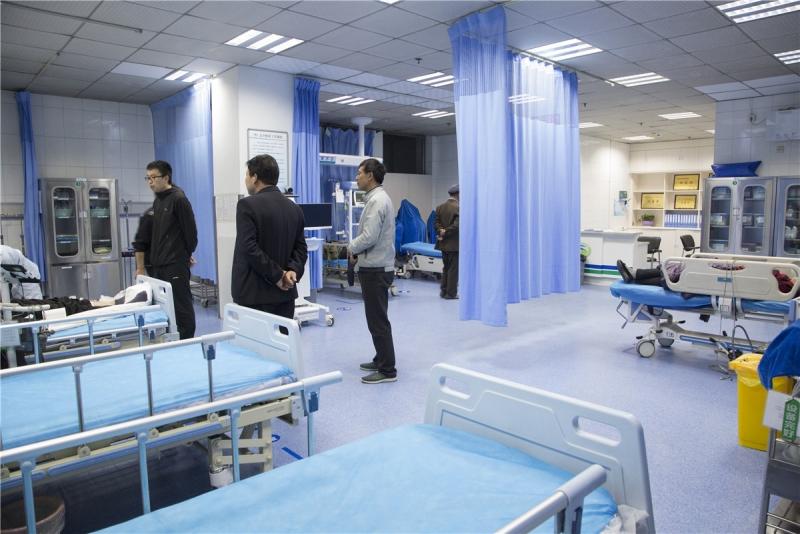 八岁男孩眼球被溶解,20分钟孩子眼球溶化无力回天