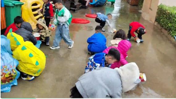 新绛县幼儿园【中四班班本课程】遇见蝌蚪