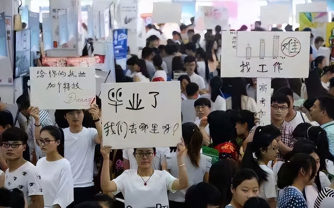 东莞长安捷荣放假三个月是真的吗,东莞捷荣厂福利怎样