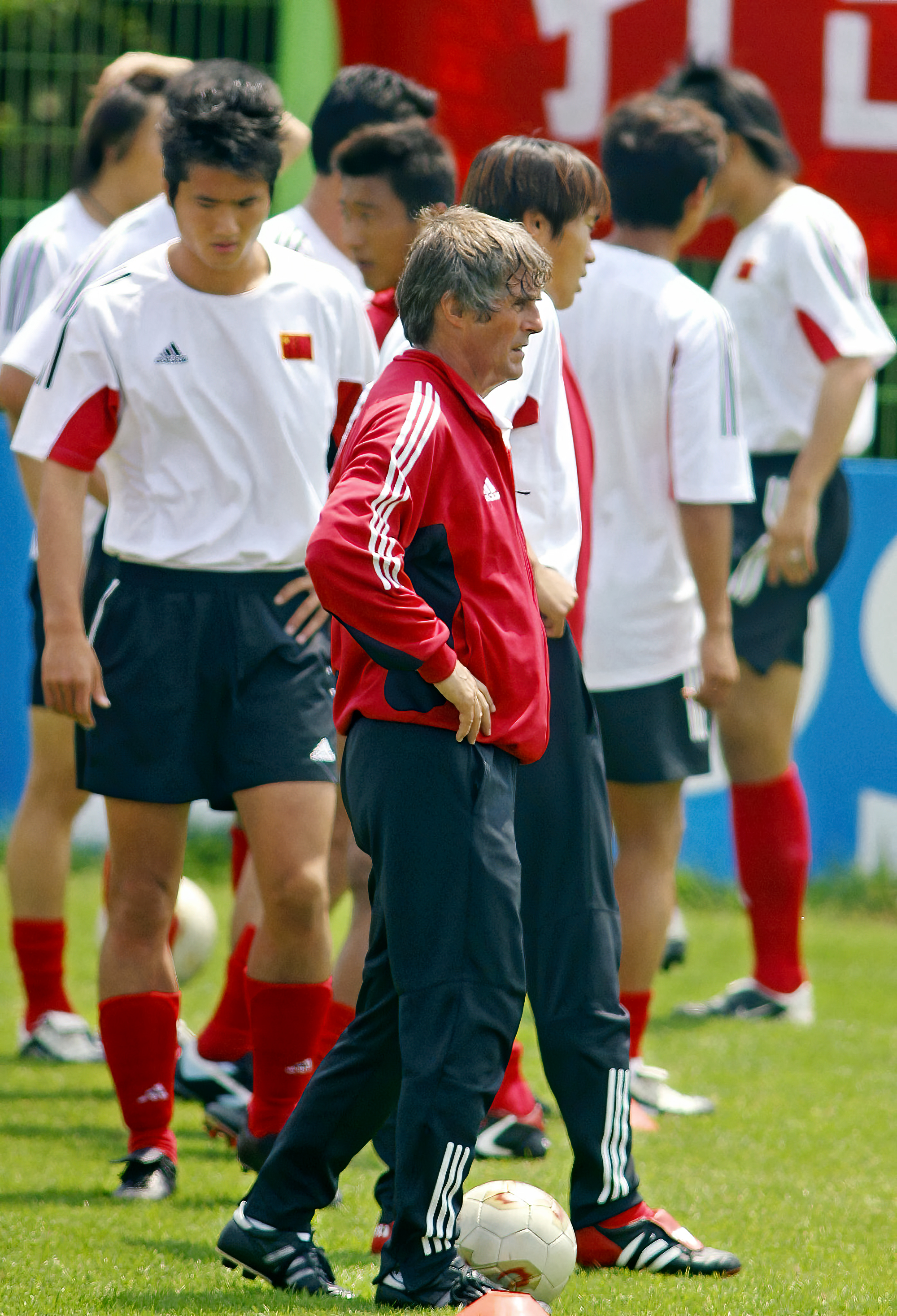 中国足球历史败绩,世界杯中国连败2002