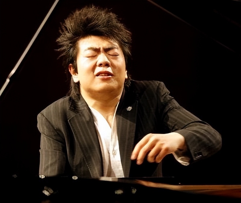 李云迪郎朗三个钢琴家,世界钢琴家排名郎朗和李云迪