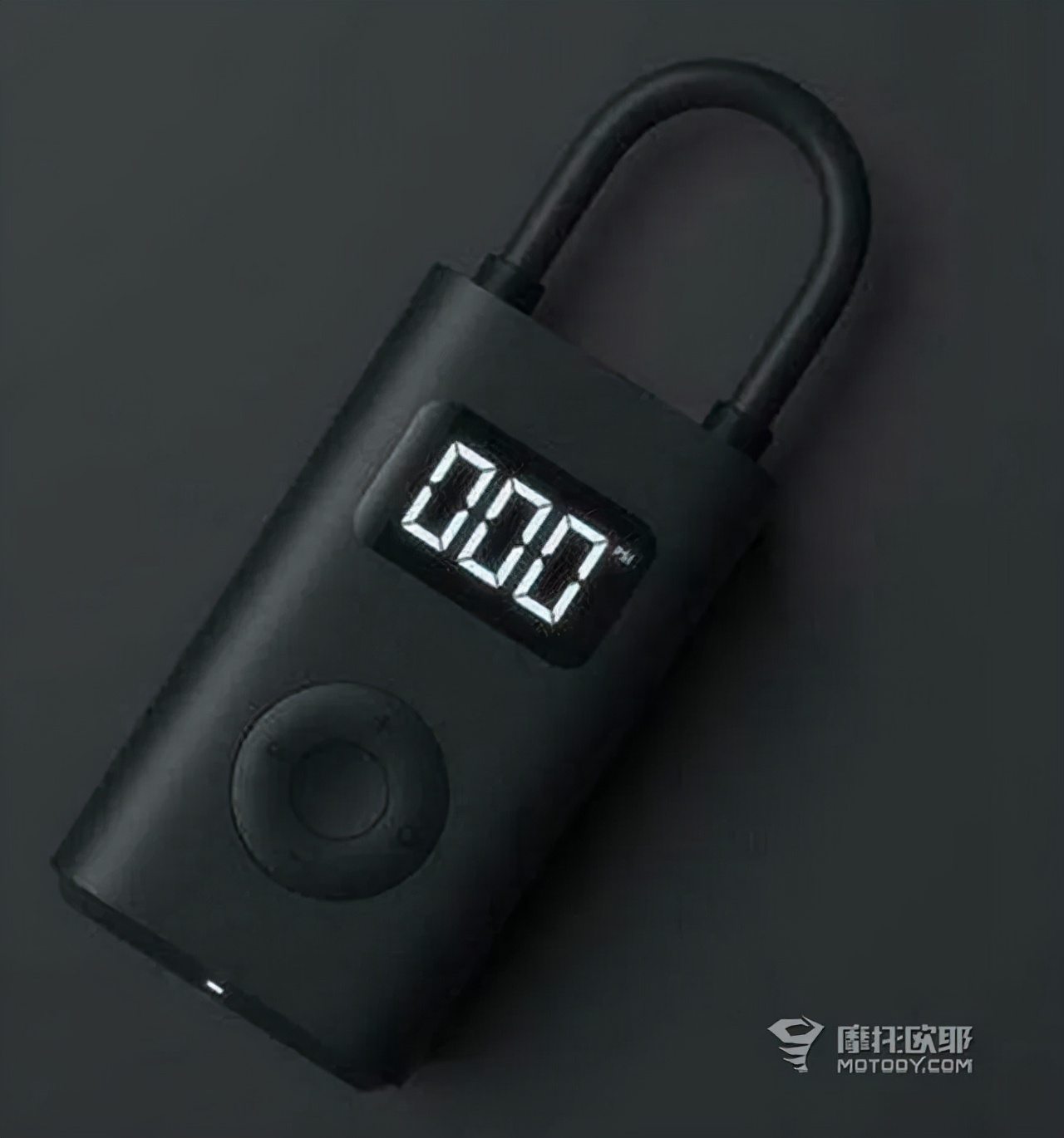 捅轮胎最好方法,教你如何修补轮胎过程视频