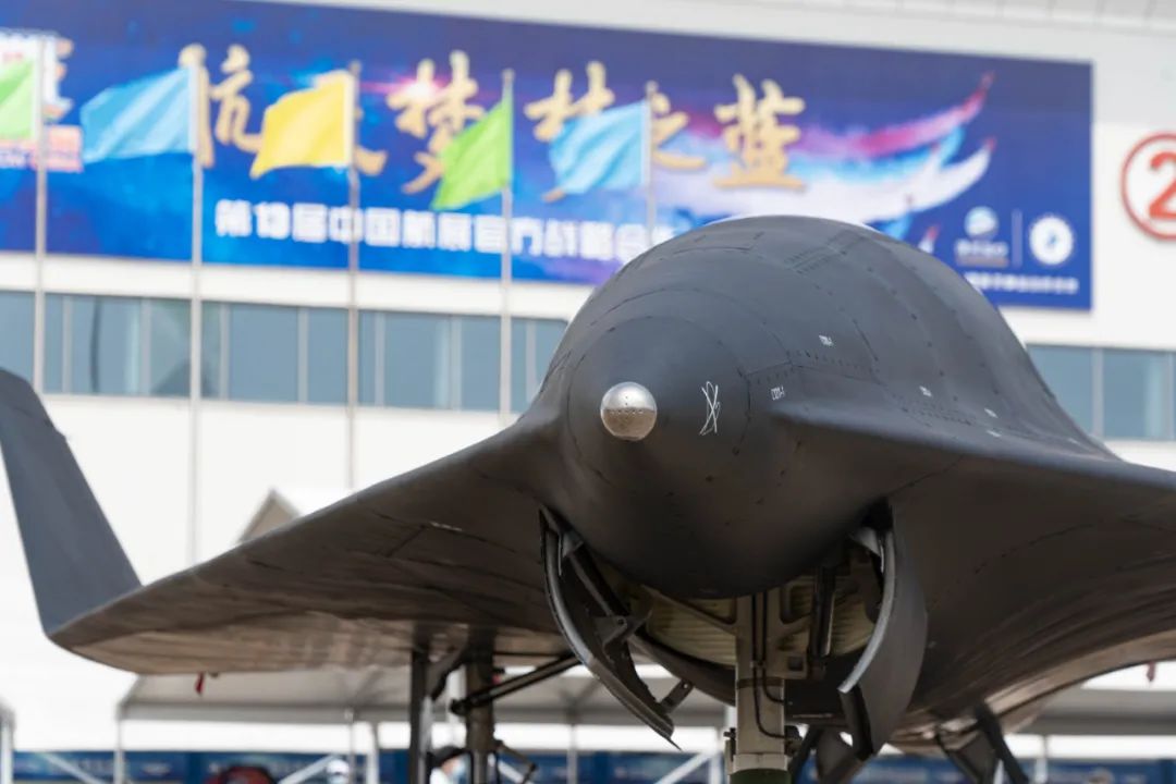 中国航展上的军用无人机,中国航展飞翼无人机
