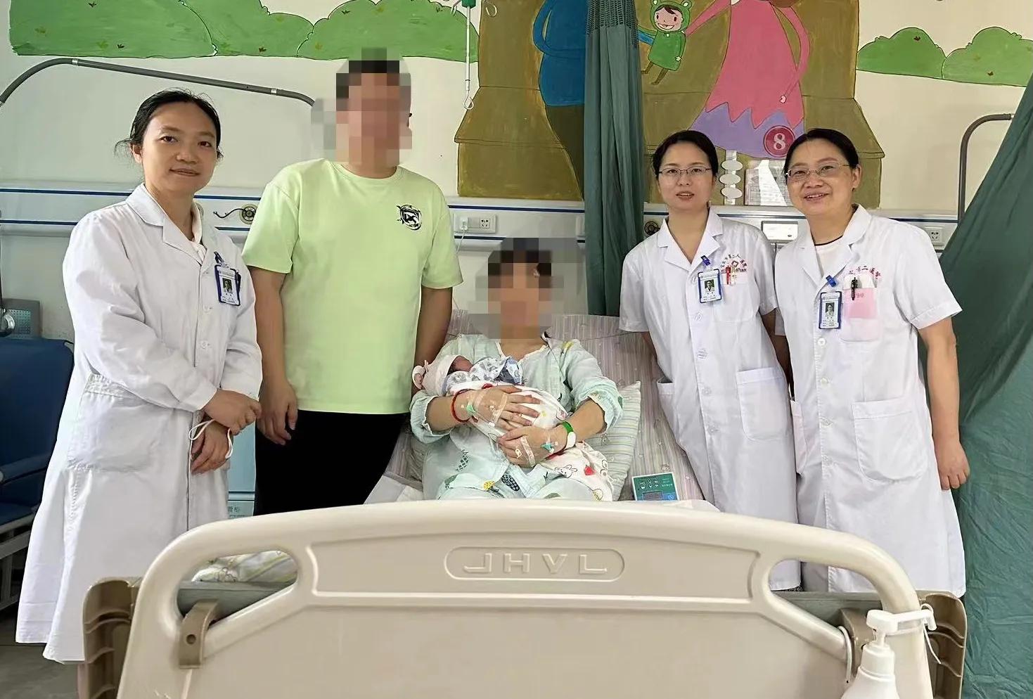 宜宾首例!“臀位”变“头位”,华西宜宾医院成功开展徒手臀位外倒转术