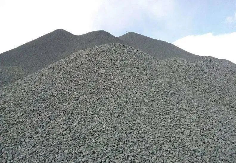 砂石市场今年形势如何,砂石市场的现状与前景