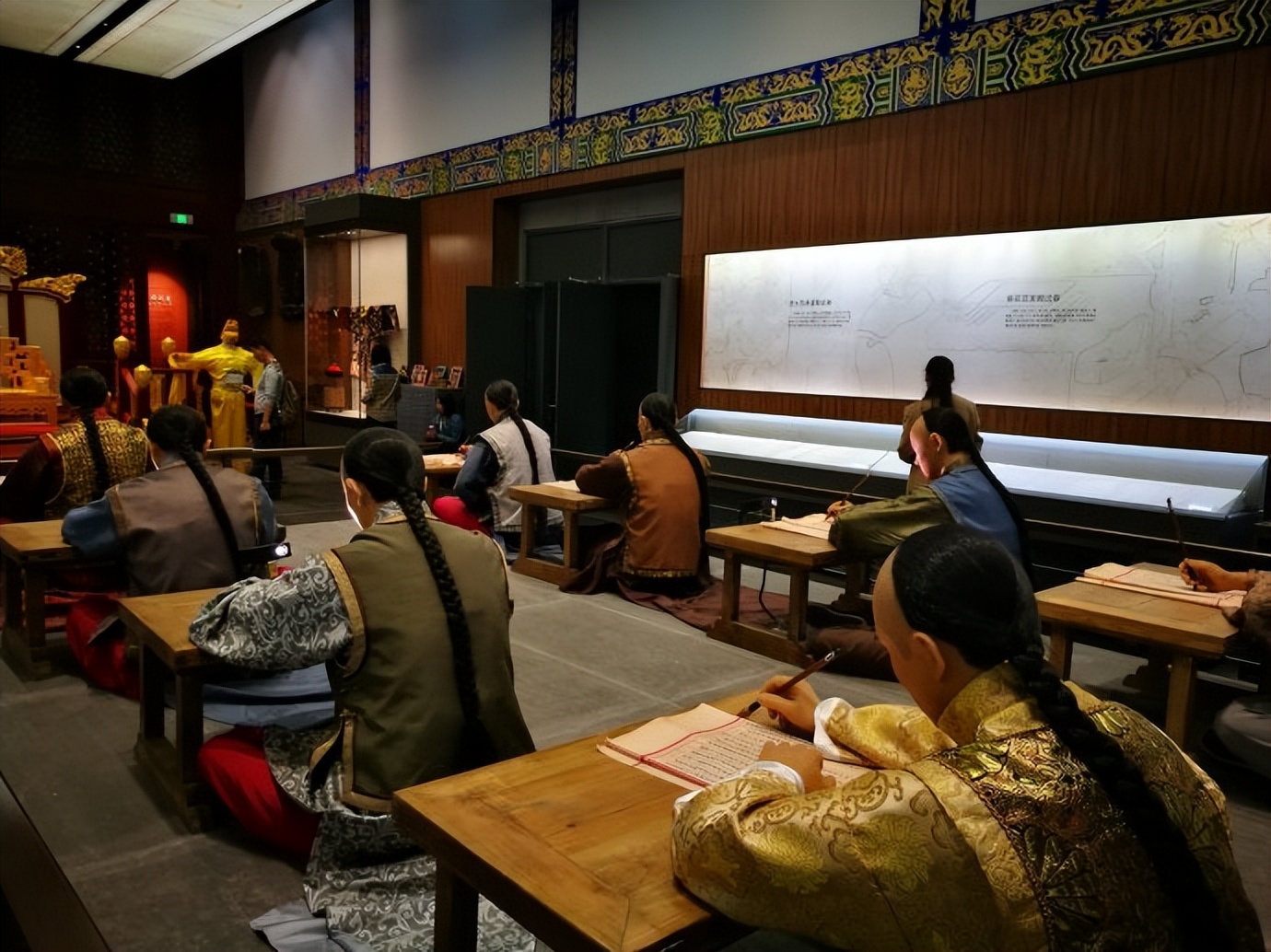 看完古代的科举考试，你还觉得高考难吗？至少耗时24年，花费千两