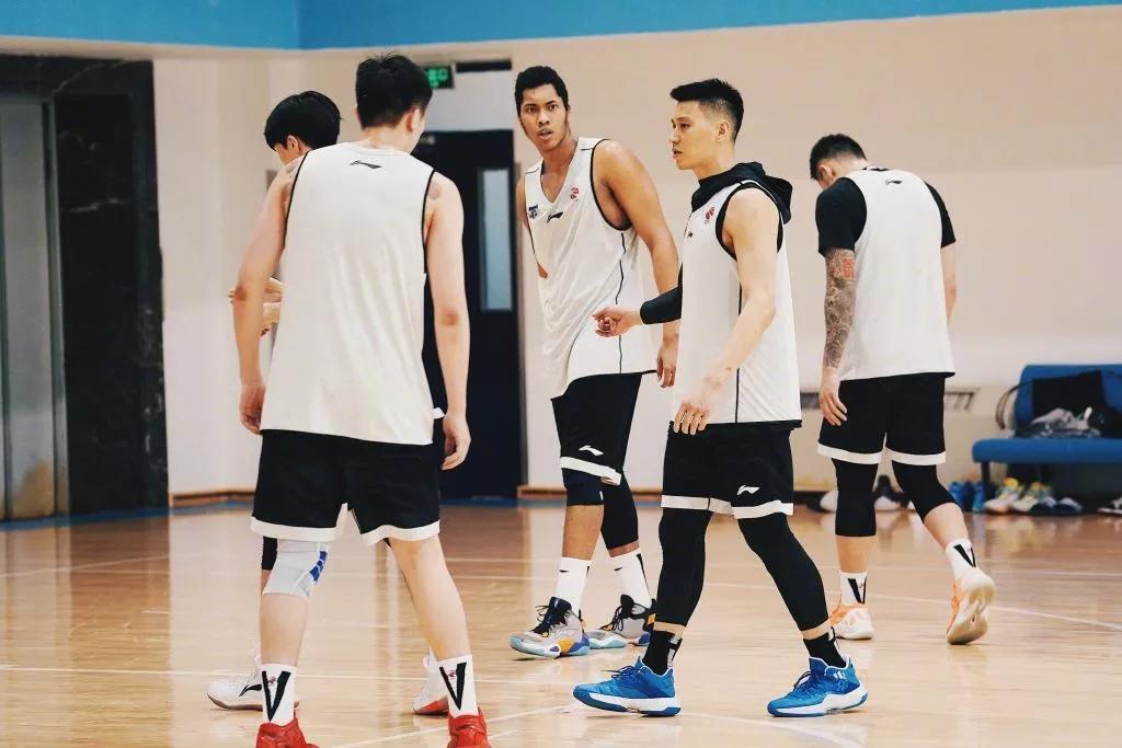 CBA3消息！威姆斯完成注册，林书豪吉布森合练，山东将帅谈新赛季