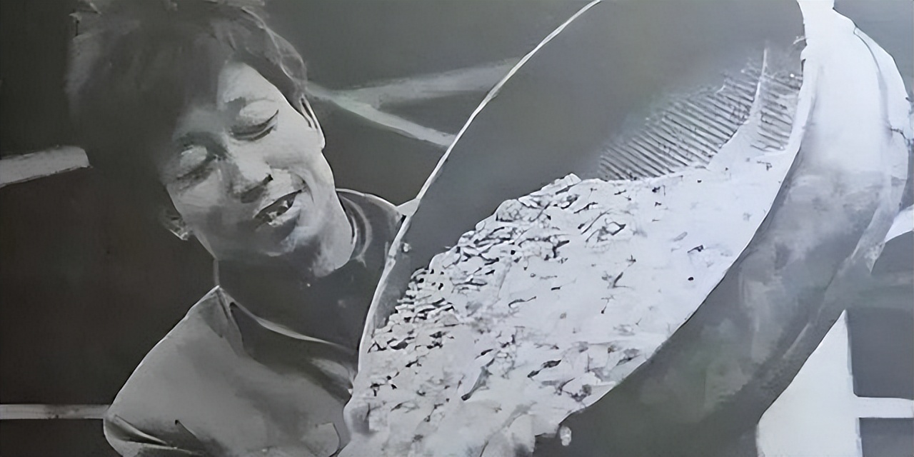 “傻子瓜子”创始人，80年挣到100万，*小平邓**曾力保他，这是为何