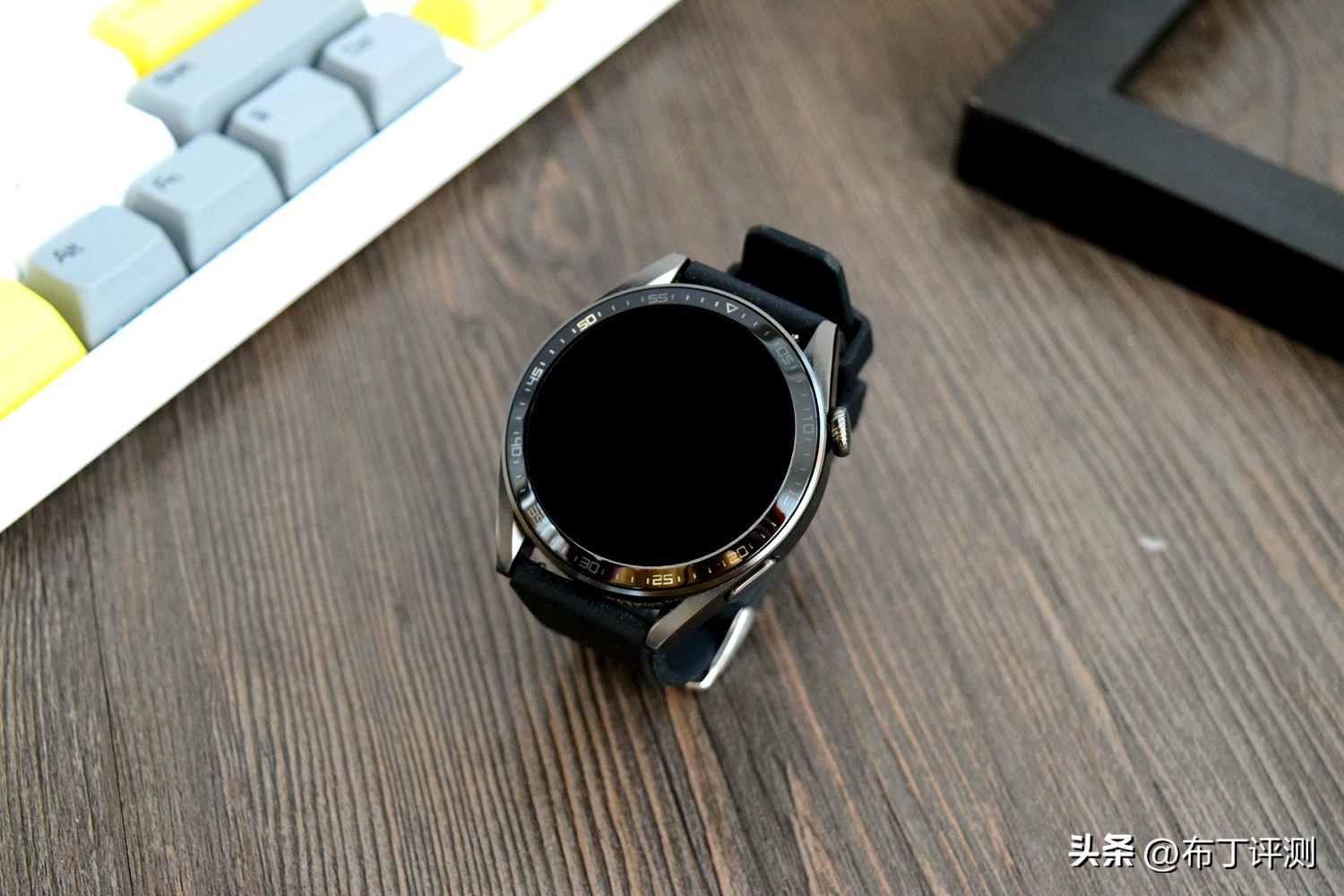 华为手表和荣耀智能手表哪个好,华为手表智能手表