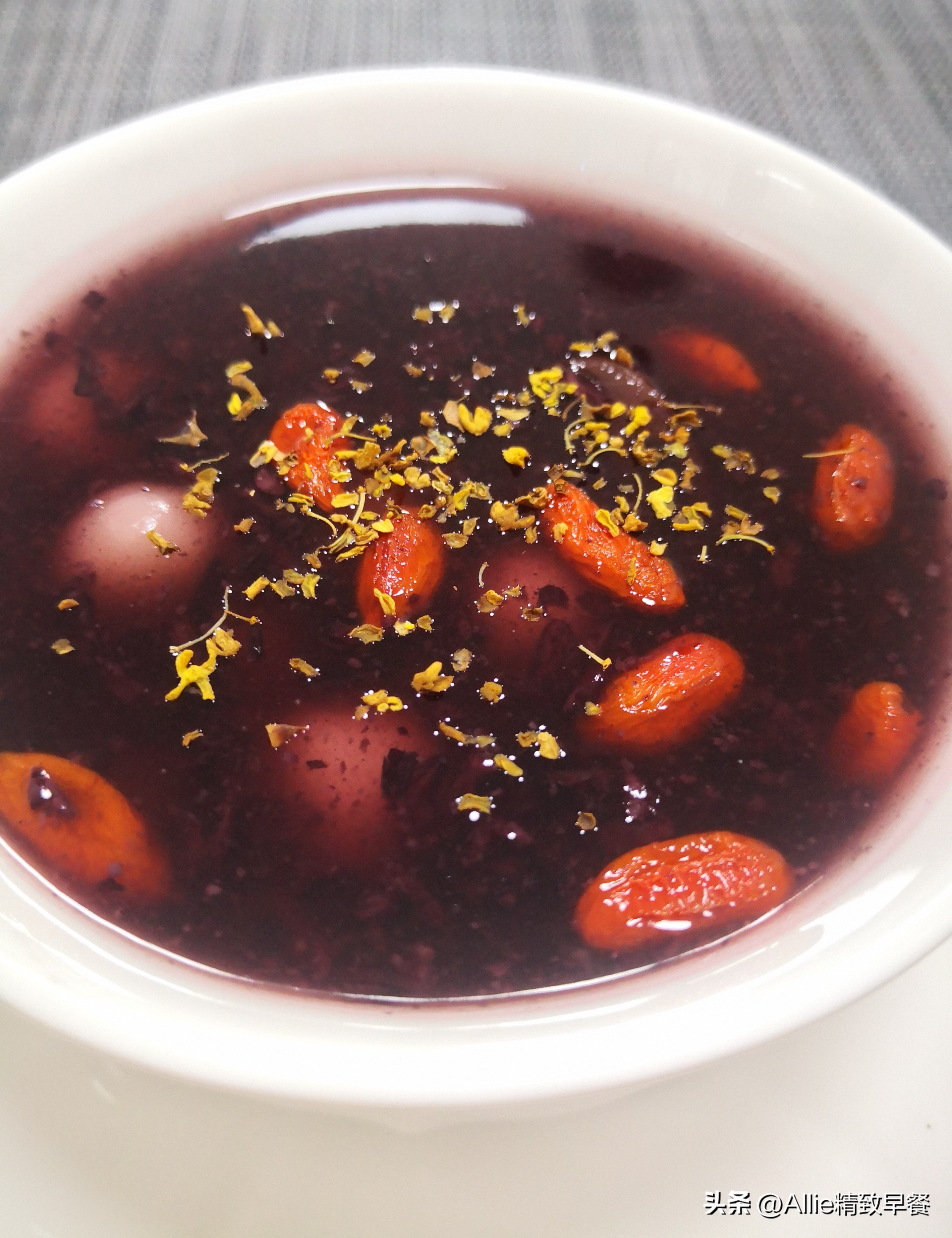 米酒糯米粉丸子做法,糯米小丸子米酒做法