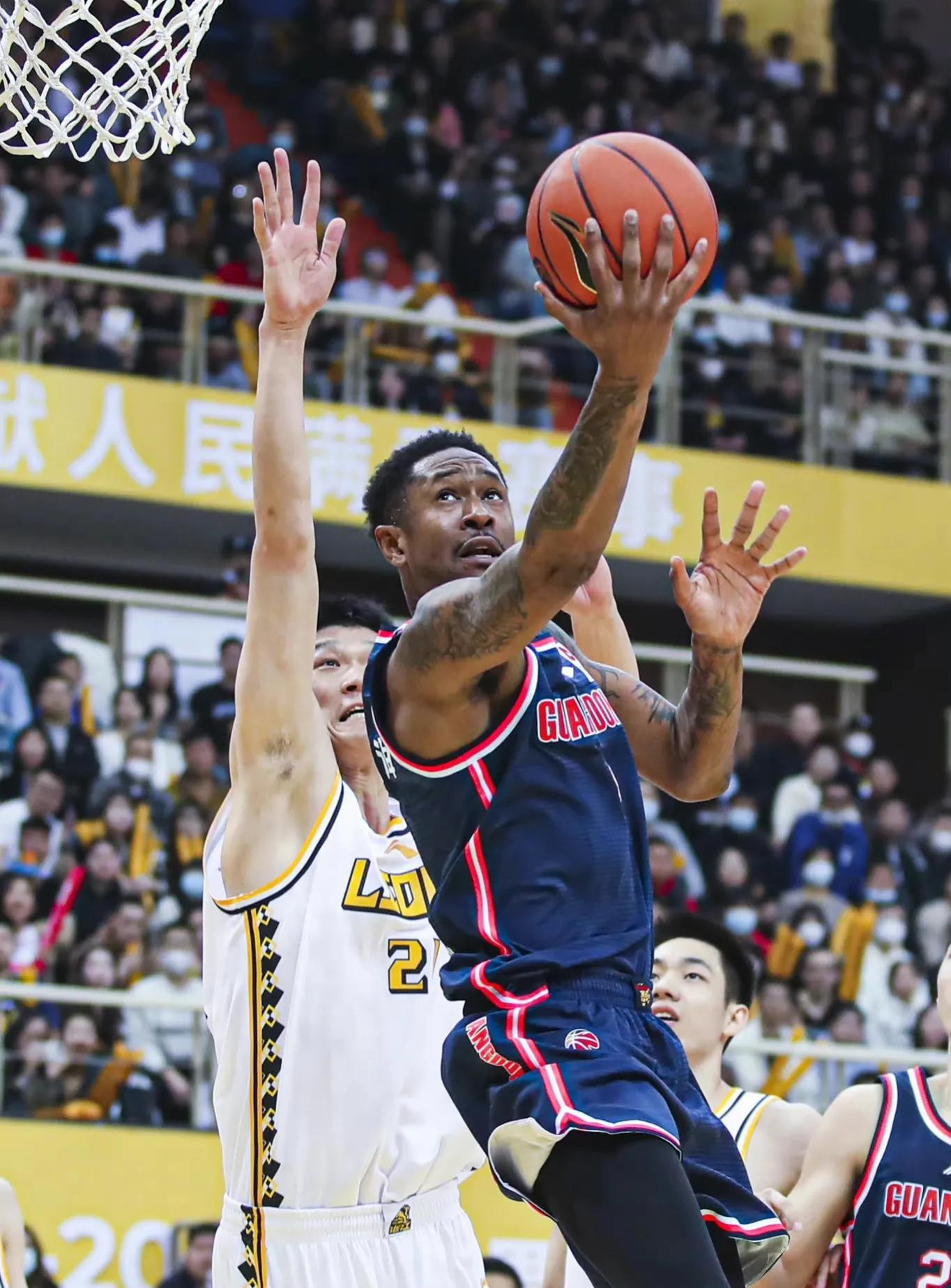 赵睿马尚广东客场,广东宏远vs浙江广厦赵睿赛后采访